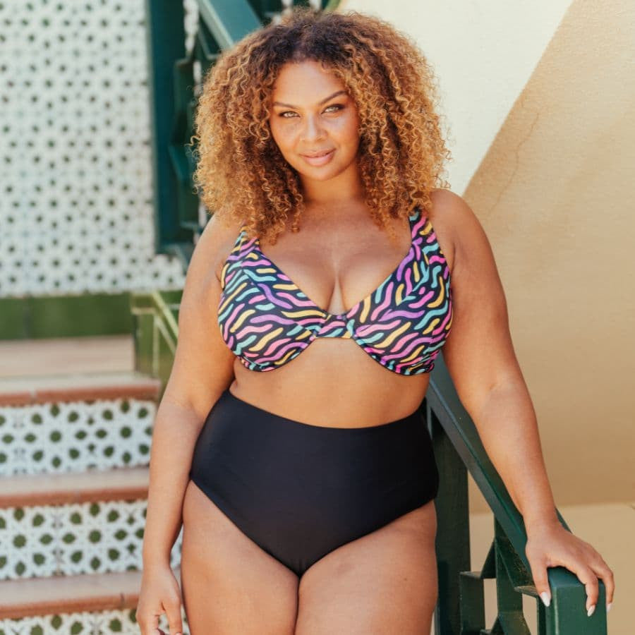 Braga bikini talle alto, efecto moldeador, singular swim.