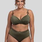 Conjunto bikini con aros y braga alta, guarana de dorina.