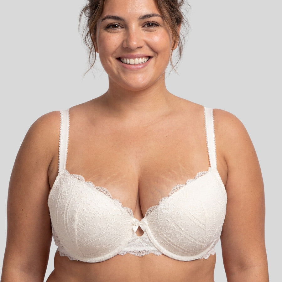 sujetador capacidad con relleno fino, celine de dorina.