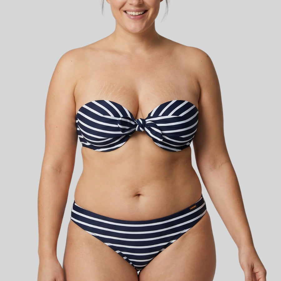 Conjunto bikini sin tirantes, copa c, serengueti, ysabel mora.
