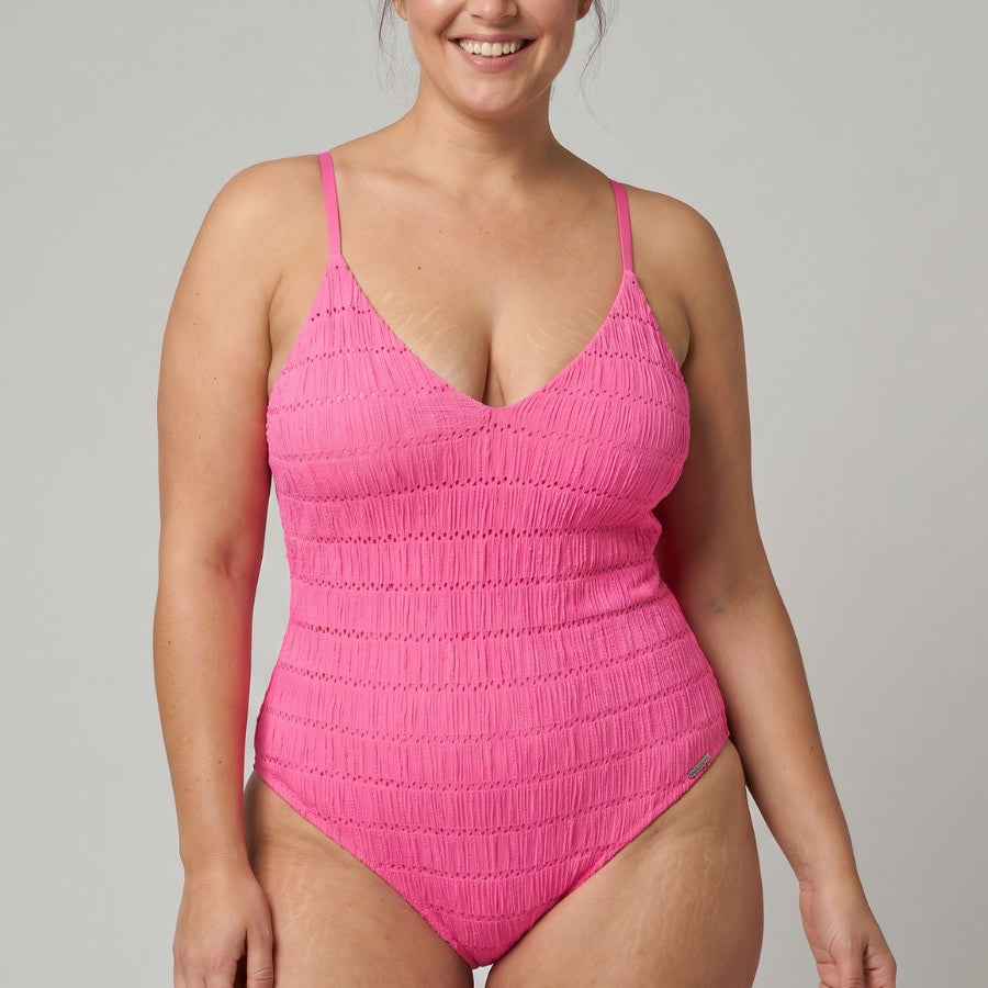 Bañador sin aro copa b, strawberry de ysabel mora.