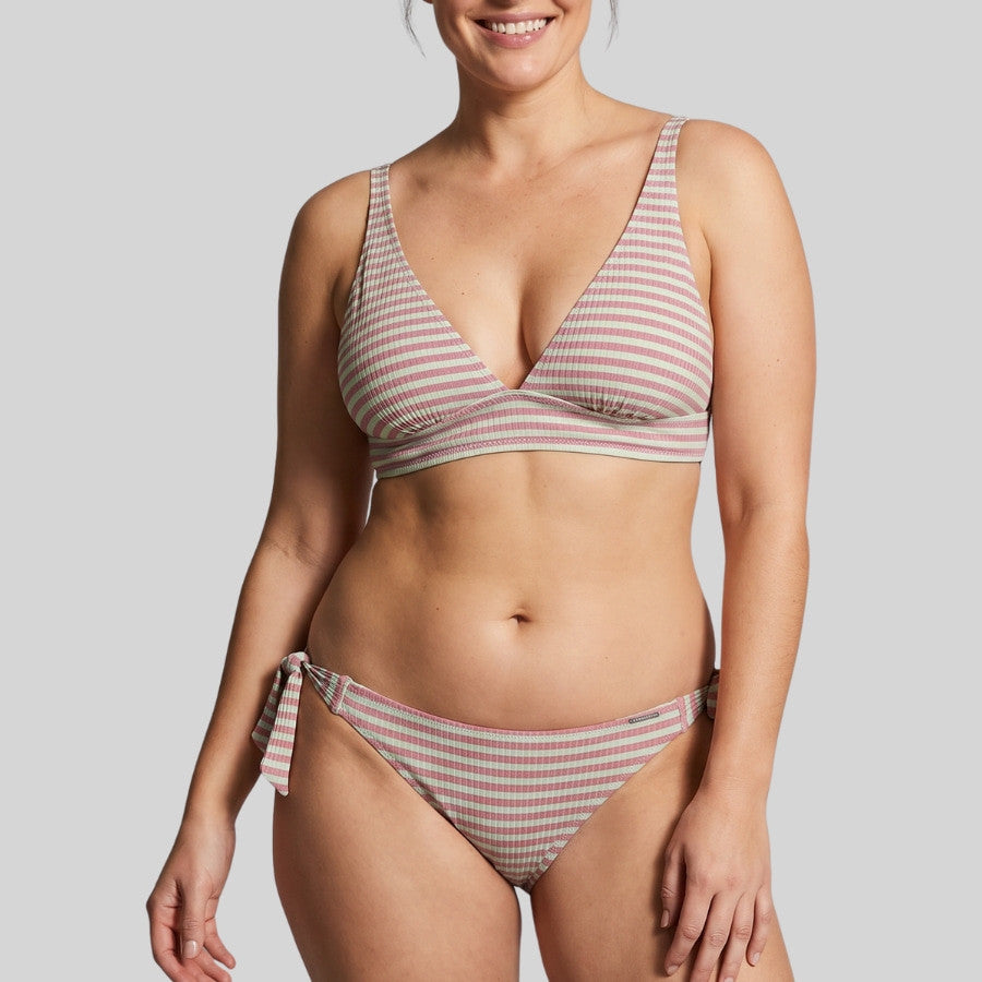conjunto bikini triángulo rayas, copa b, sin aros, ysabel mora.
