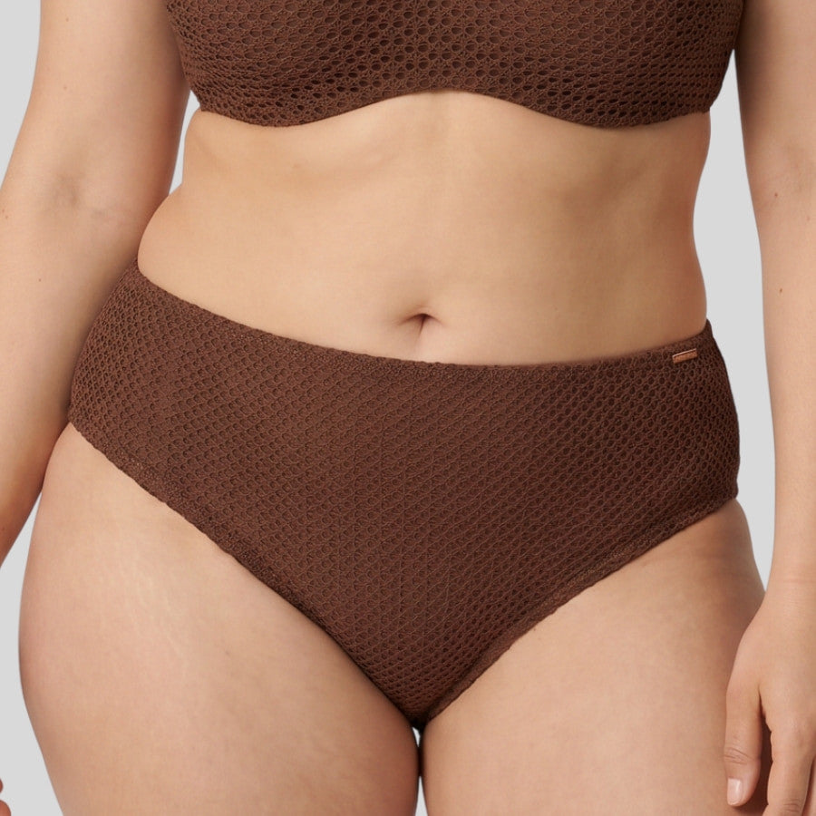 Conjunto bikini sin tirantes copa C, sand de ysabel mora.