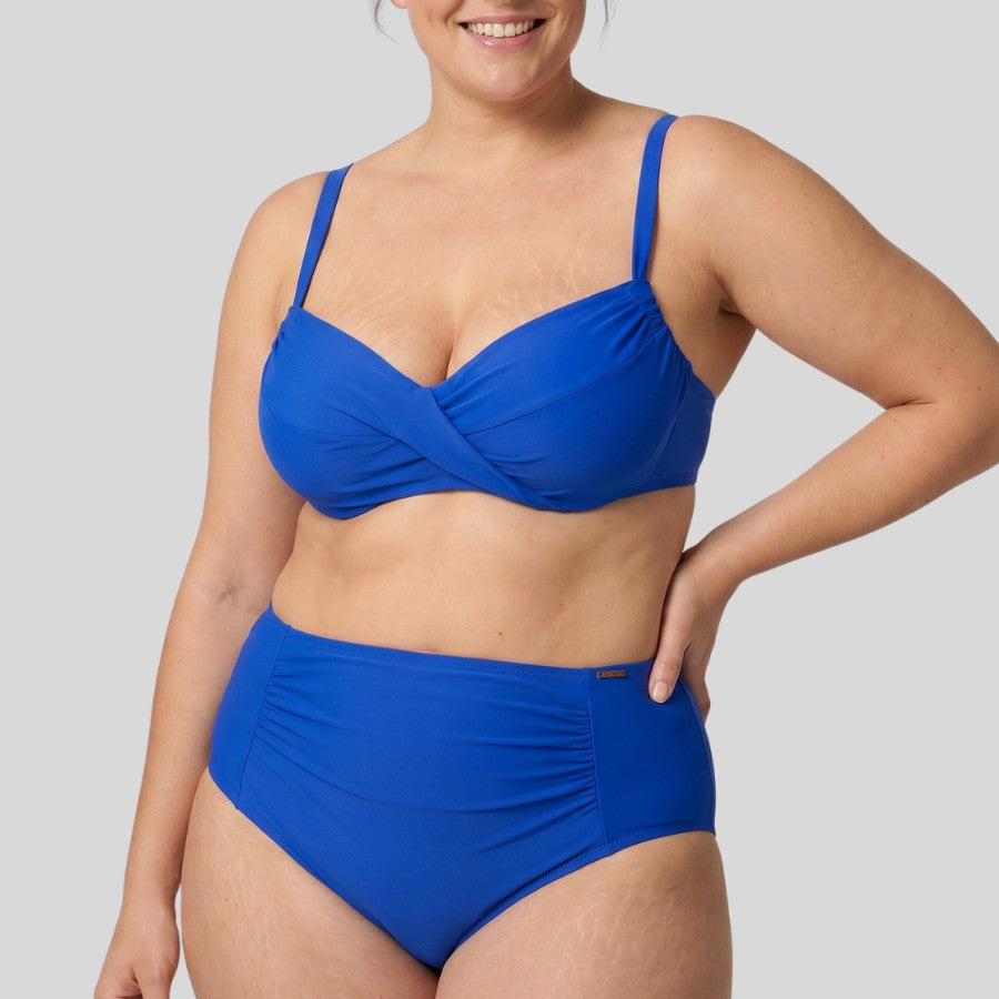 Conjunto bikini reductor copa d, palms de ysabel mora.