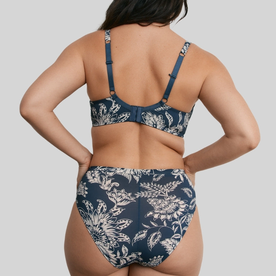 Conjunto de sujetador bralette y braguita de talle alto de promise.