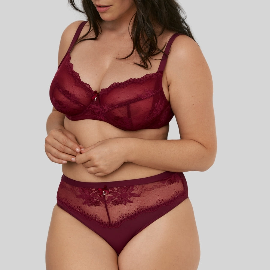 Conjunto de sujetador capacidad y braguita de talle alto de promise.