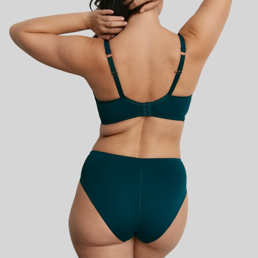 Conjunto de sujetador capacidad y braguita alta de promise.