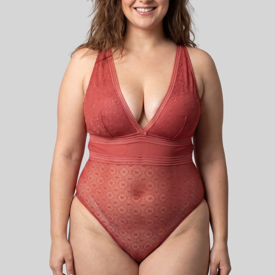 body super escotado de encaje sin aros, dune de dorina.