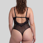 Body lencero corte tanga, con aros, bailey de dorina.