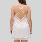 Camisón de Novia con Encaje y Tirante Fino de ysabel mora.