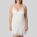 Camisón de Novia con Encaje y Tirante Fino de ysabel mora.