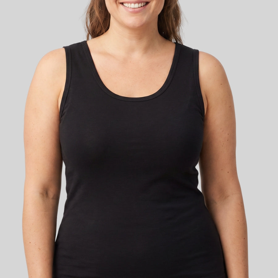 camiseta interior con tirante ancho algodón de ysabel mora.
