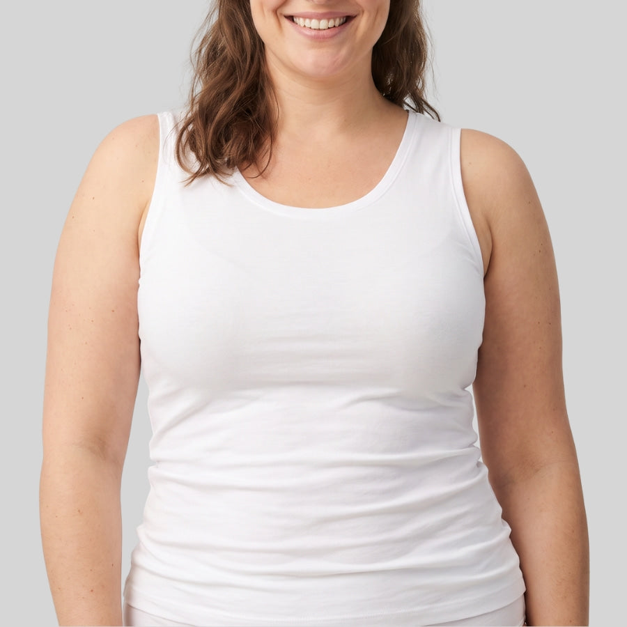 camiseta interior con tirante ancho algodón de ysabel mora.