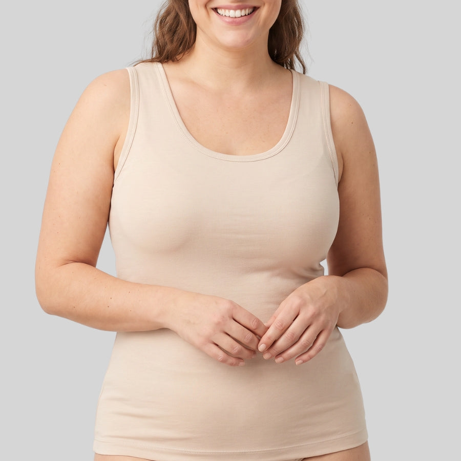 camiseta interior con tirante ancho algodón de ysabel mora.