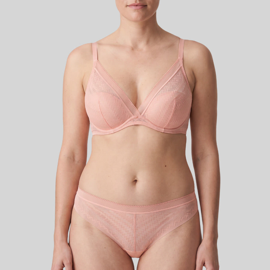 bralette encaje, aros y relleno, encaje geométrico. gisela. braguitas incluidas.