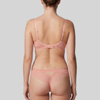 bralette encaje, aros y relleno, encaje geométrico. gisela. braguitas incluidas.