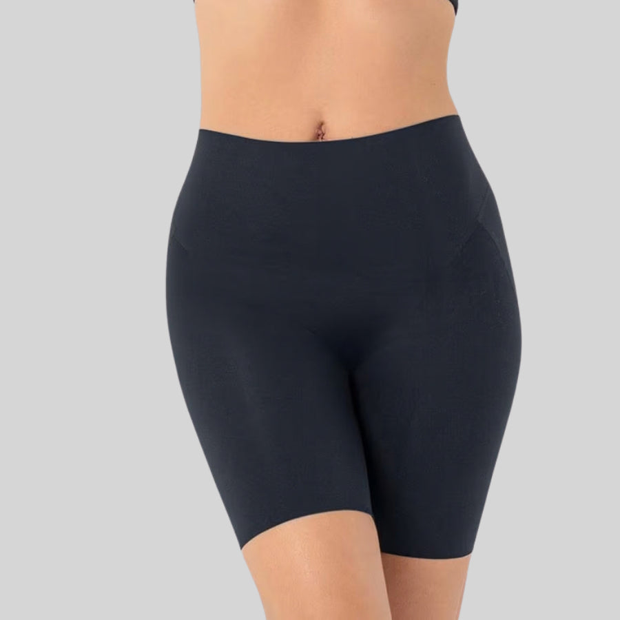 Culotte invisible de control, escote espalda en U de leonisa.