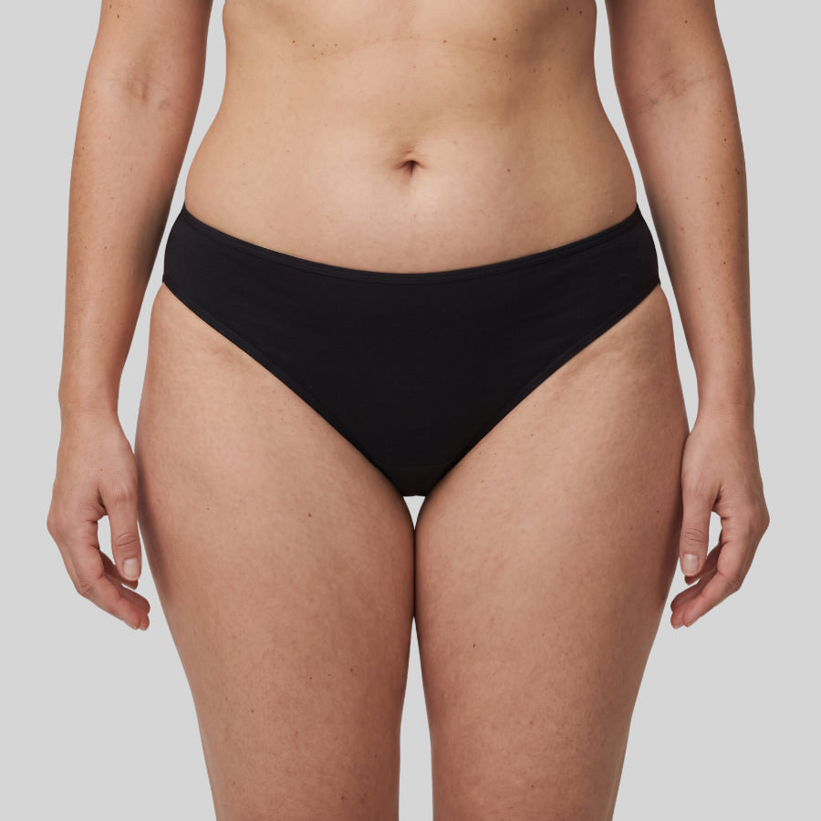 Braguita de corte tanga y algodón suave de ysabel mora.