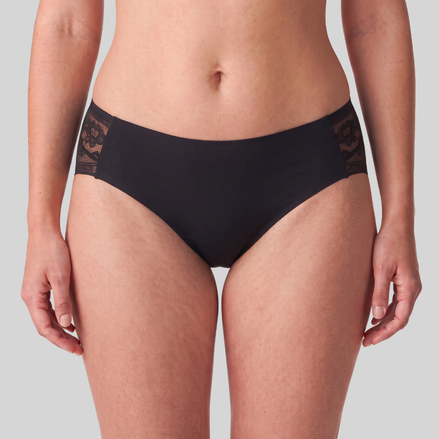 braguita corte midi de encaje invisible de ysabel mora.