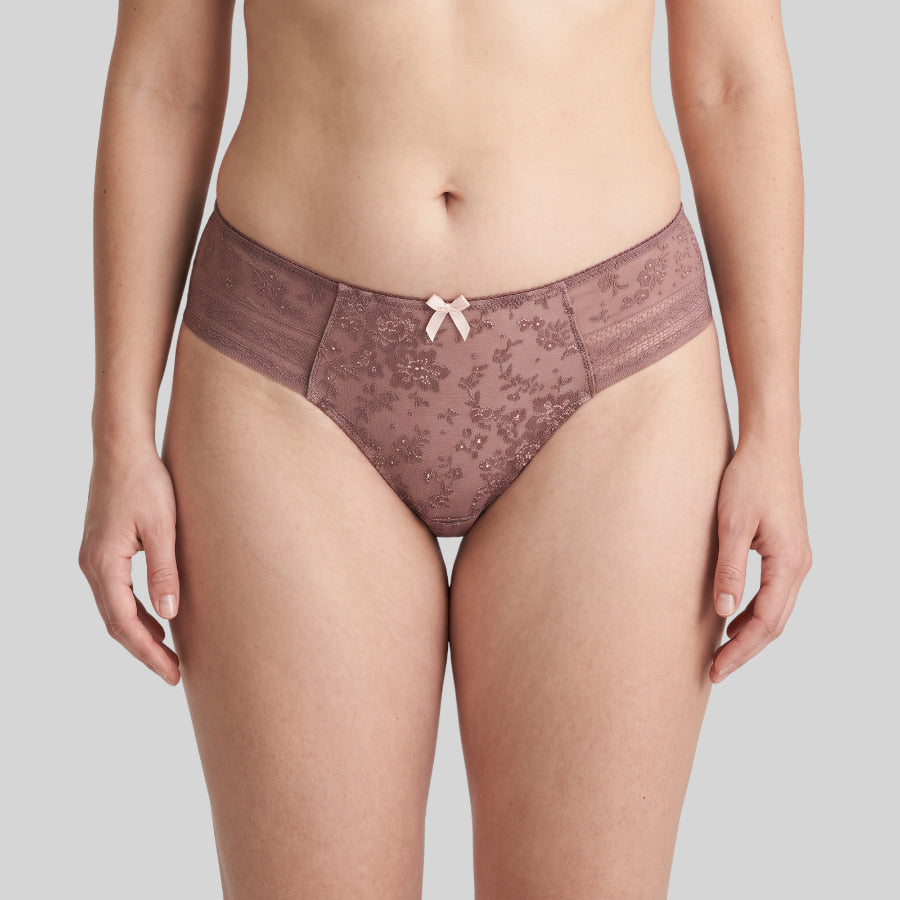 Braguita de corte midi encaje, fleur de rosa faia.