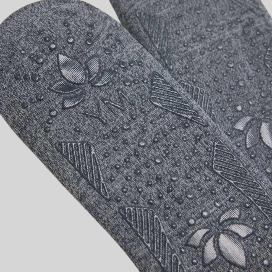 Calcetines antideslizantes para yoga y pilates de ysabel mora.