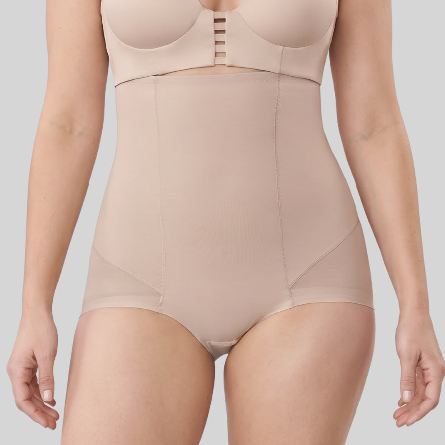 Faja braga de compresión fuerte, levanta glúteos de leonisa.