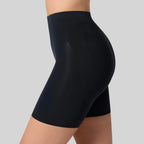 Culotte invisible de control en abdomen y muslos de leonisa.